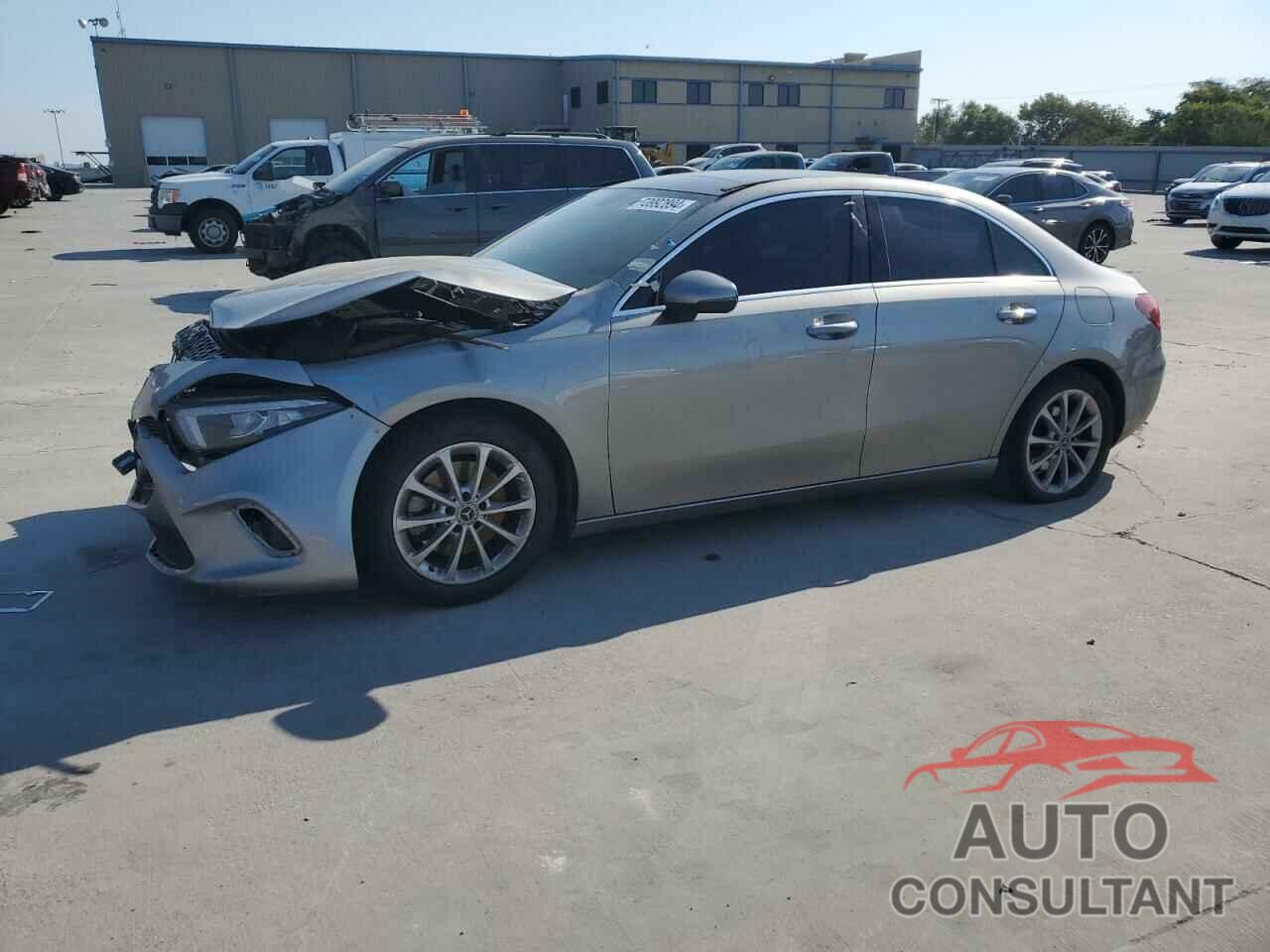 MERCEDES-BENZ A-CLASS 2019 - WDD3G4EB4KW032062