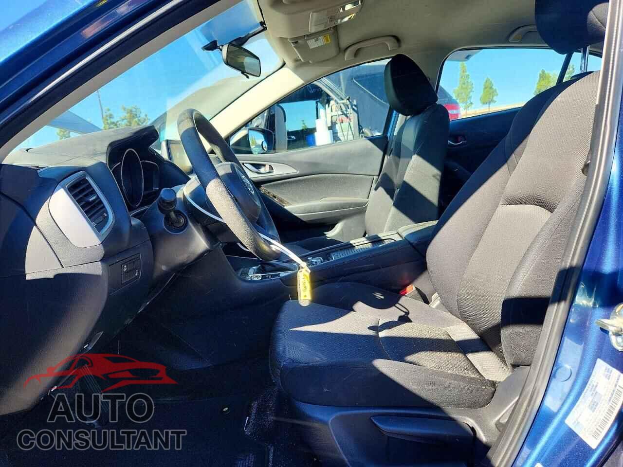 MAZDA 3 2017 - 3MZBN1U7XHM156253