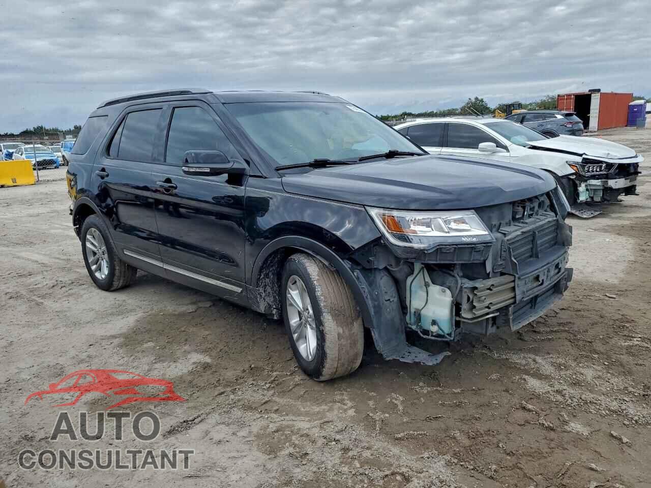 FORD EXPLORER 2017 - 1FM5K7D82HGA67366