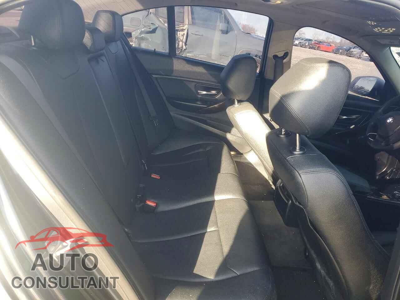 BMW 3 SERIES 2016 - WBA8E5G5XGNU22161