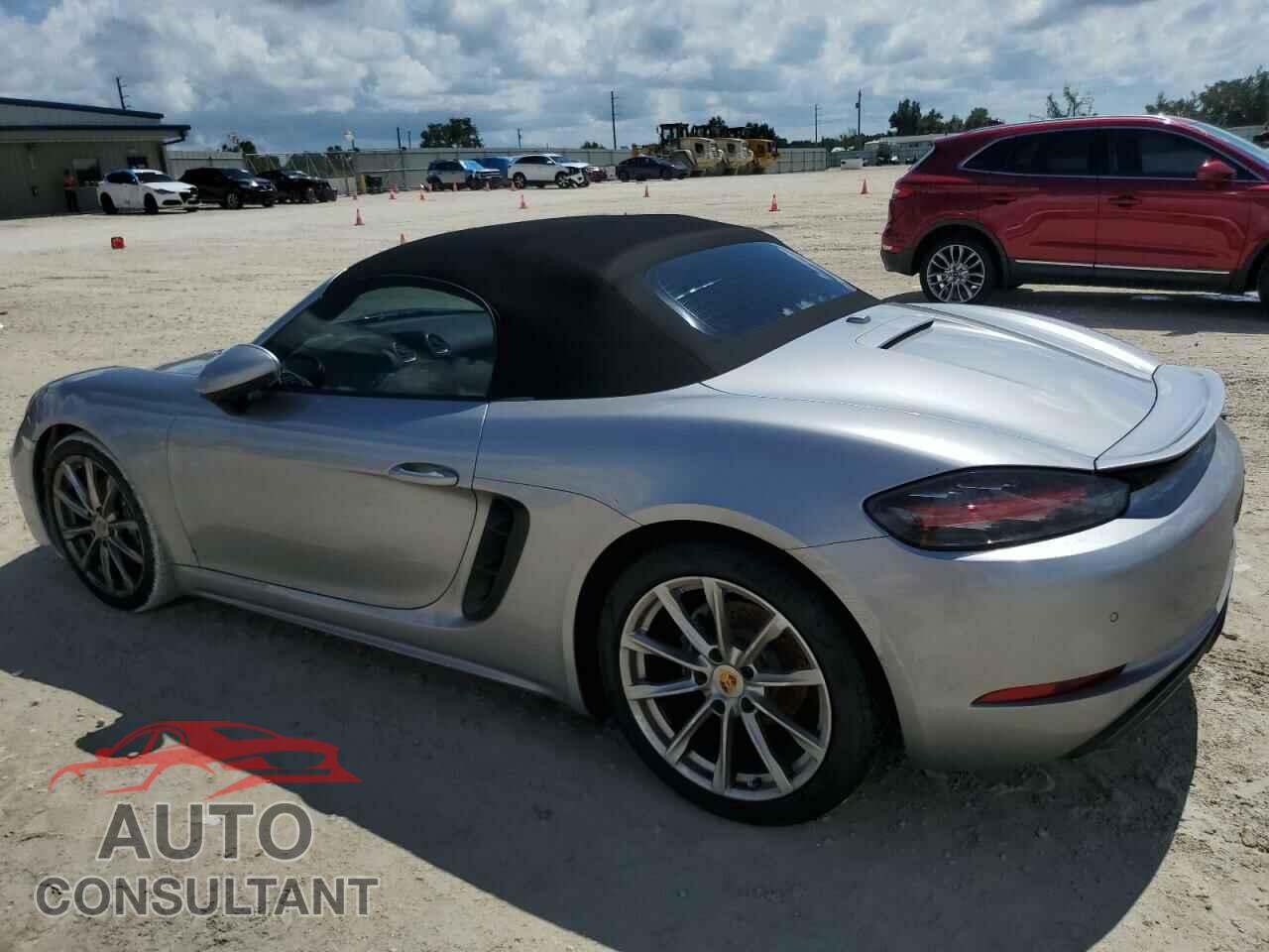 PORSCHE BOXSTER 2018 - WP0CA2A81JS210302