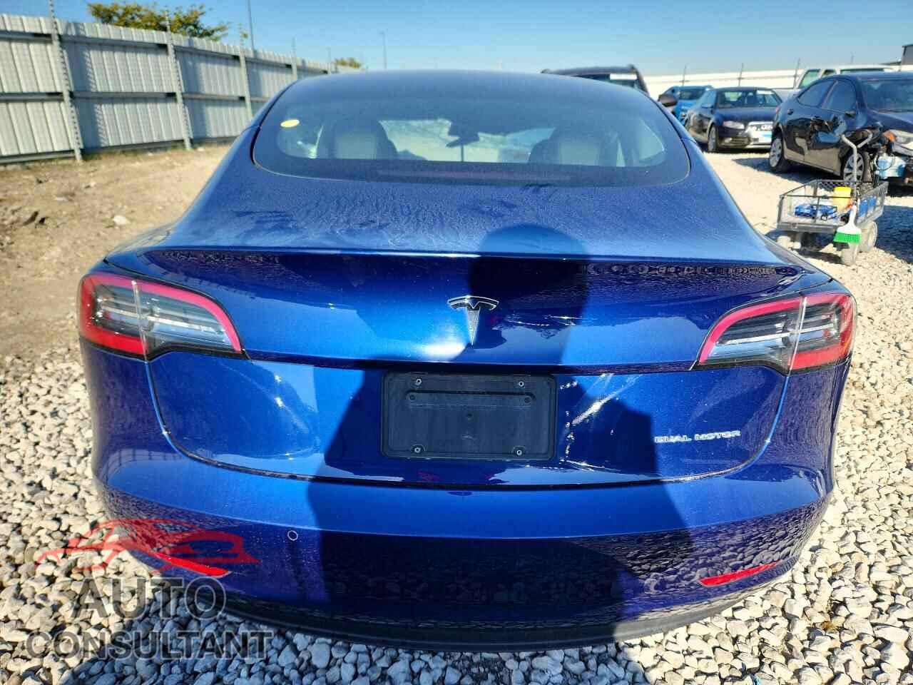 TESLA MODEL 3 2022 - 5YJ3E1EB7NF194503