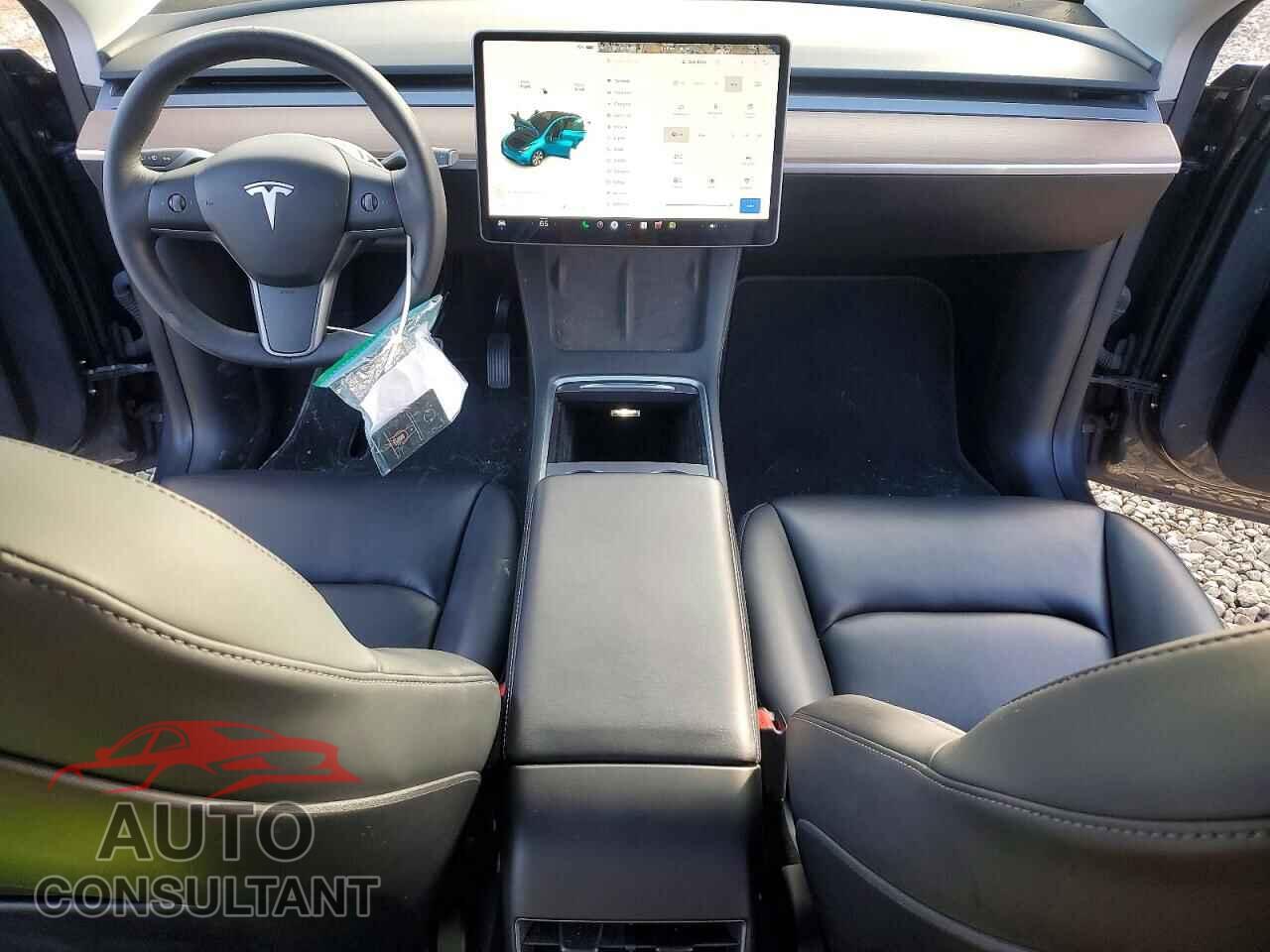 TESLA MODEL Y 2022 - 7SAYGAEE6NF349670