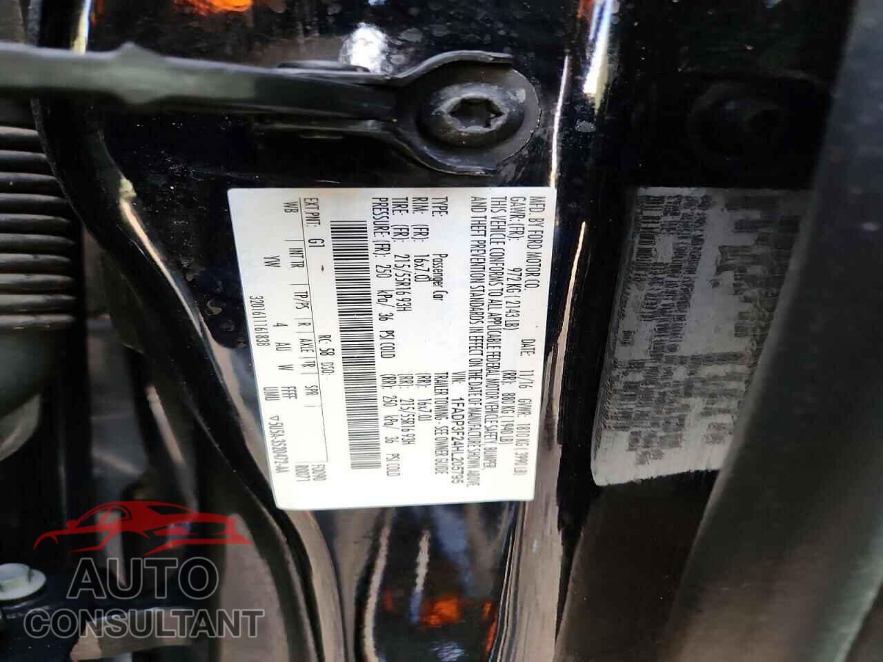 FORD FOCUS 2017 - 1FADP3F24HL205795
