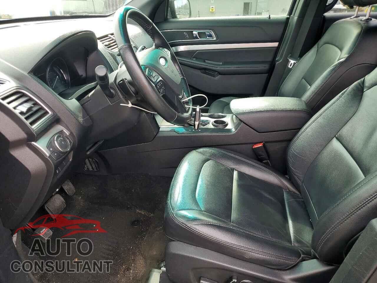 FORD EXPLORER 2017 - 1FM5K7D80HGA46550