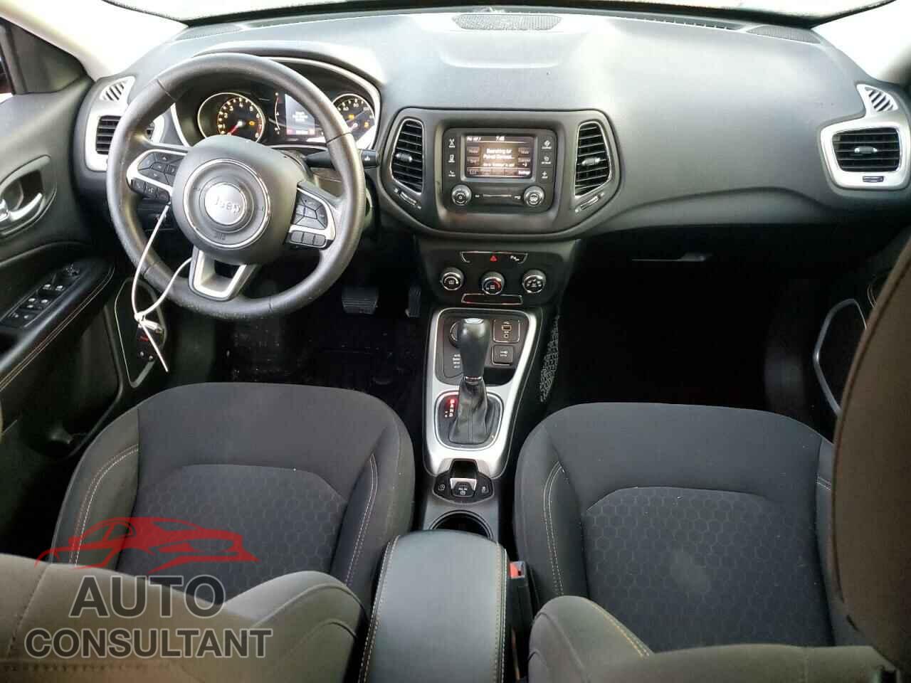 JEEP COMPASS 2017 - 3C4NJDAB5HT656445