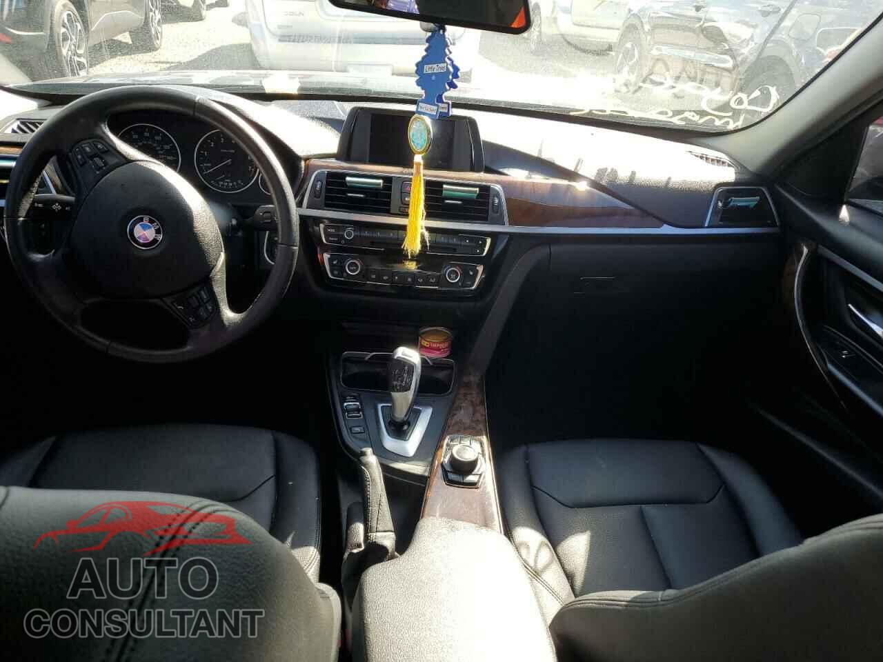 BMW 3 SERIES 2016 - WBA8E5G51GNU20198