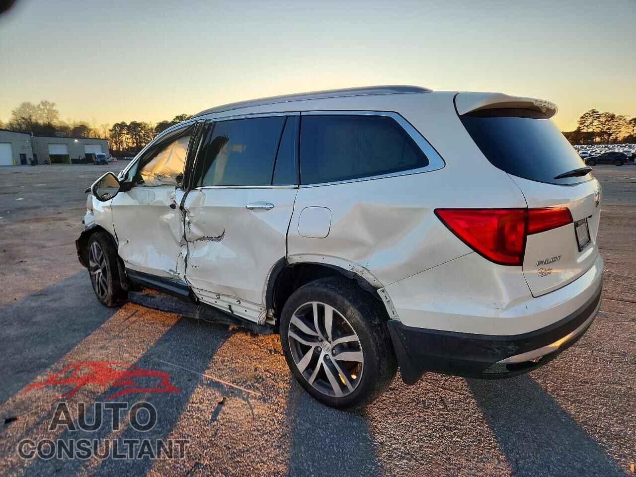 HONDA PILOT 2017 - 5FNYF6H06HB008271