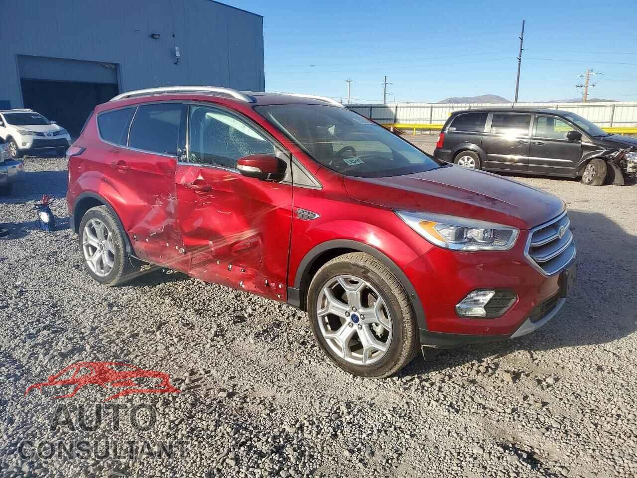 FORD ESCAPE 2018 - 1FMCU0J92JUD51173