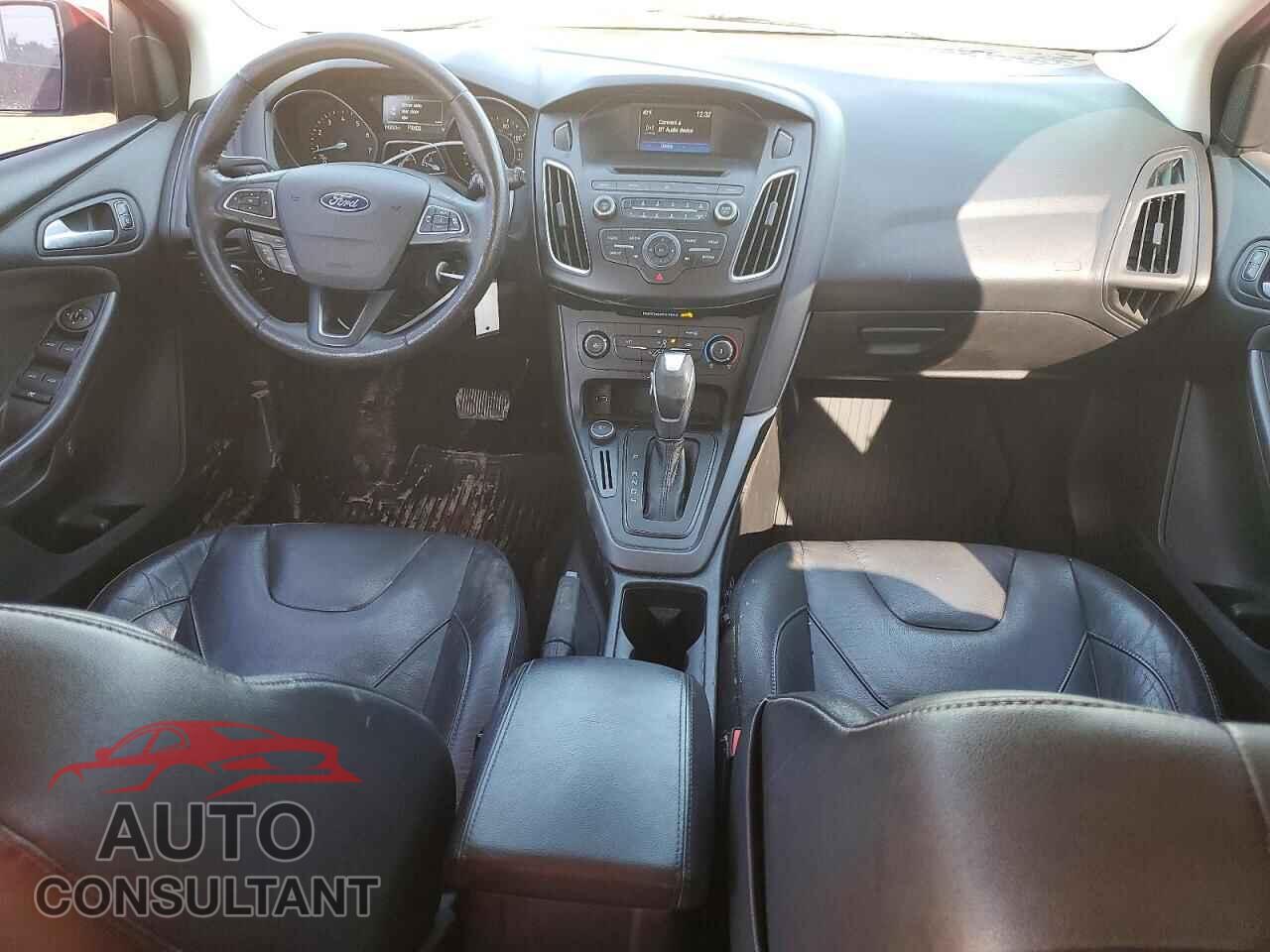FORD FOCUS 2015 - 1FADP3K28FL334075