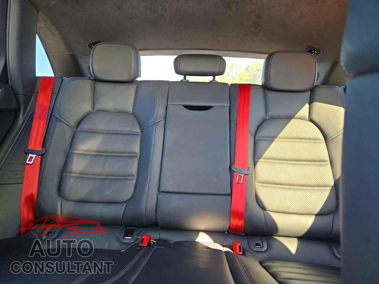 PORSCHE MACAN 2017 - WP1AF2A57HLB60328