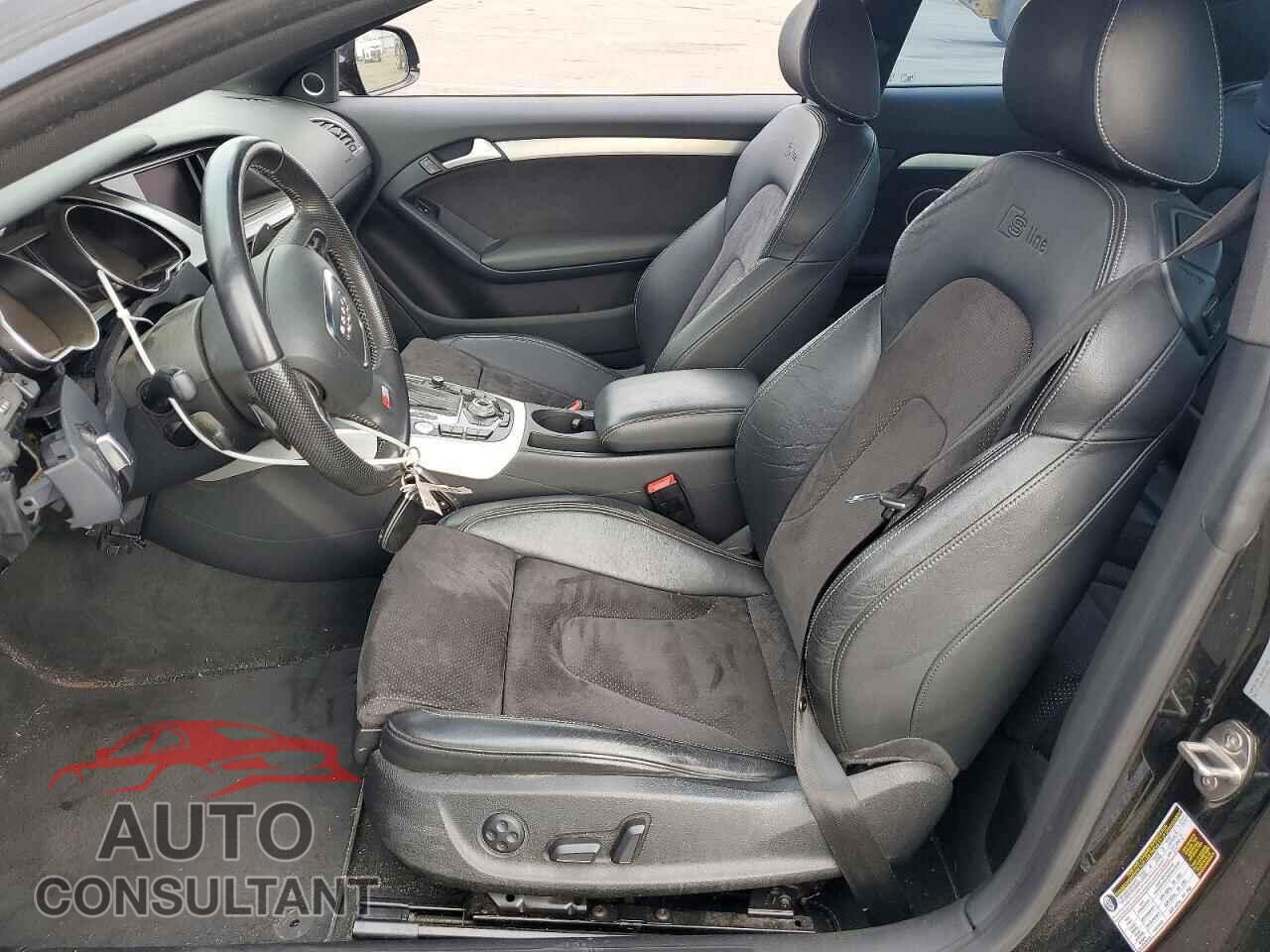 AUDI A5 2012 - WAUWFAFR6CA003923