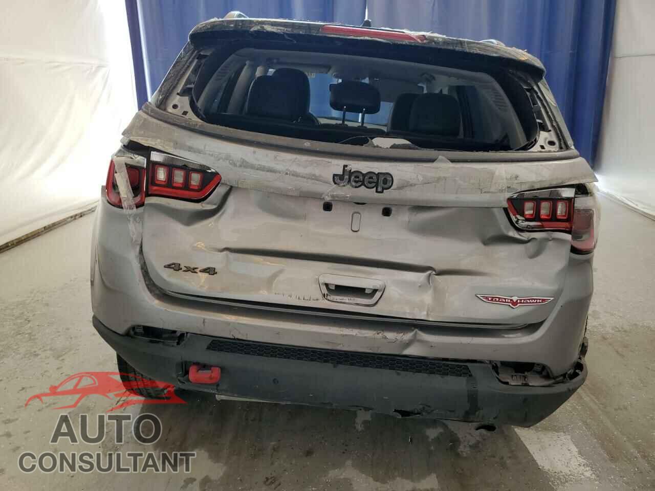 JEEP COMPASS 2020 - 3C4NJDDB3LT208015