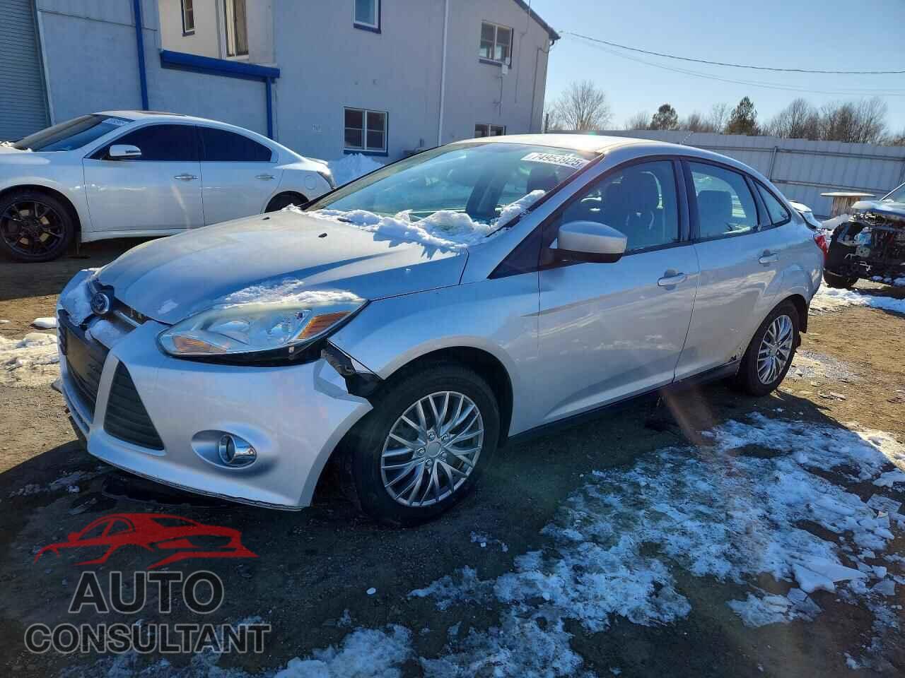 FORD FOCUS 2012 - 1FAHP3F24CL213082