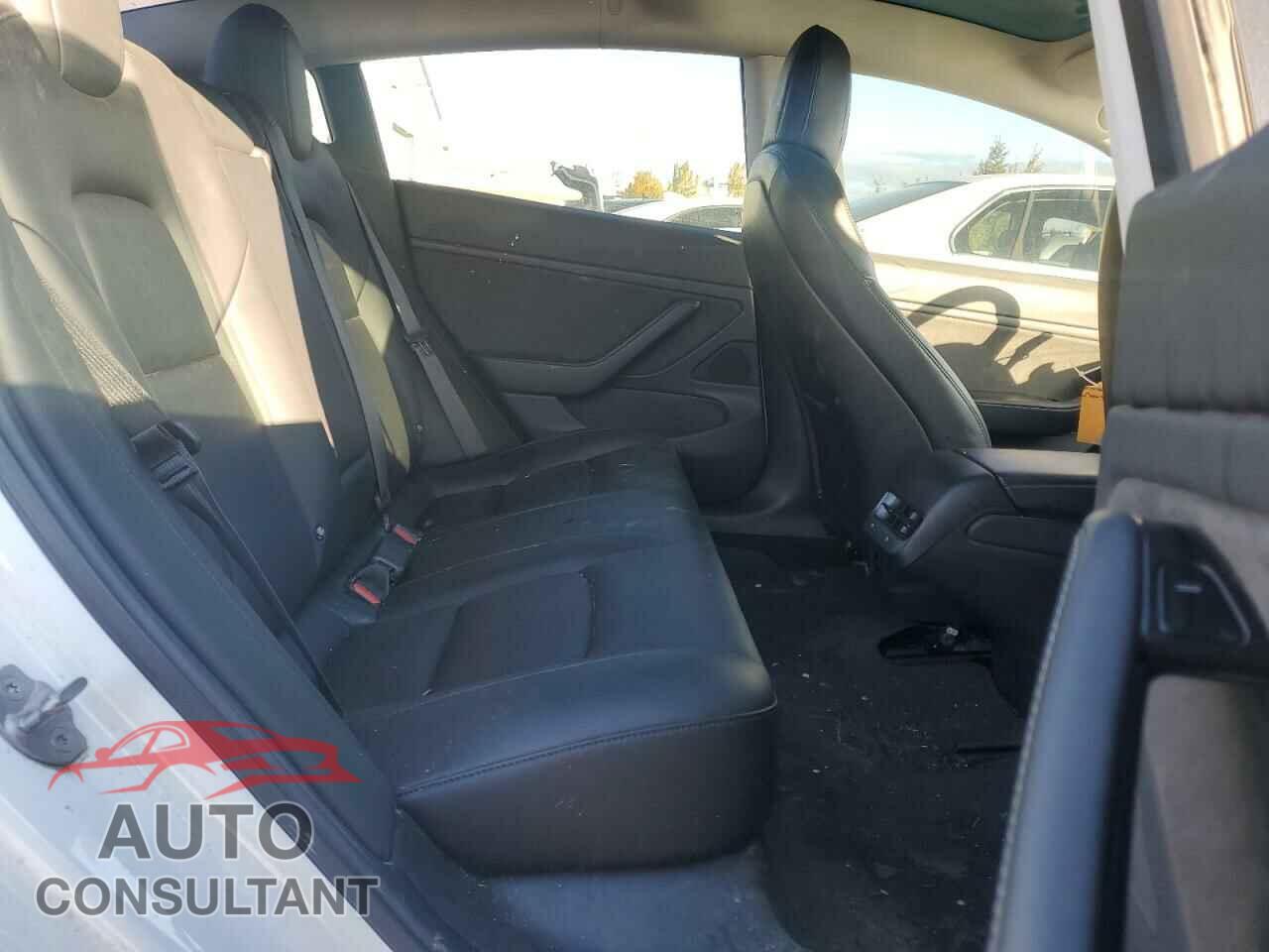 TESLA MODEL 3 2018 - 5YJ3E1EA6JF027843