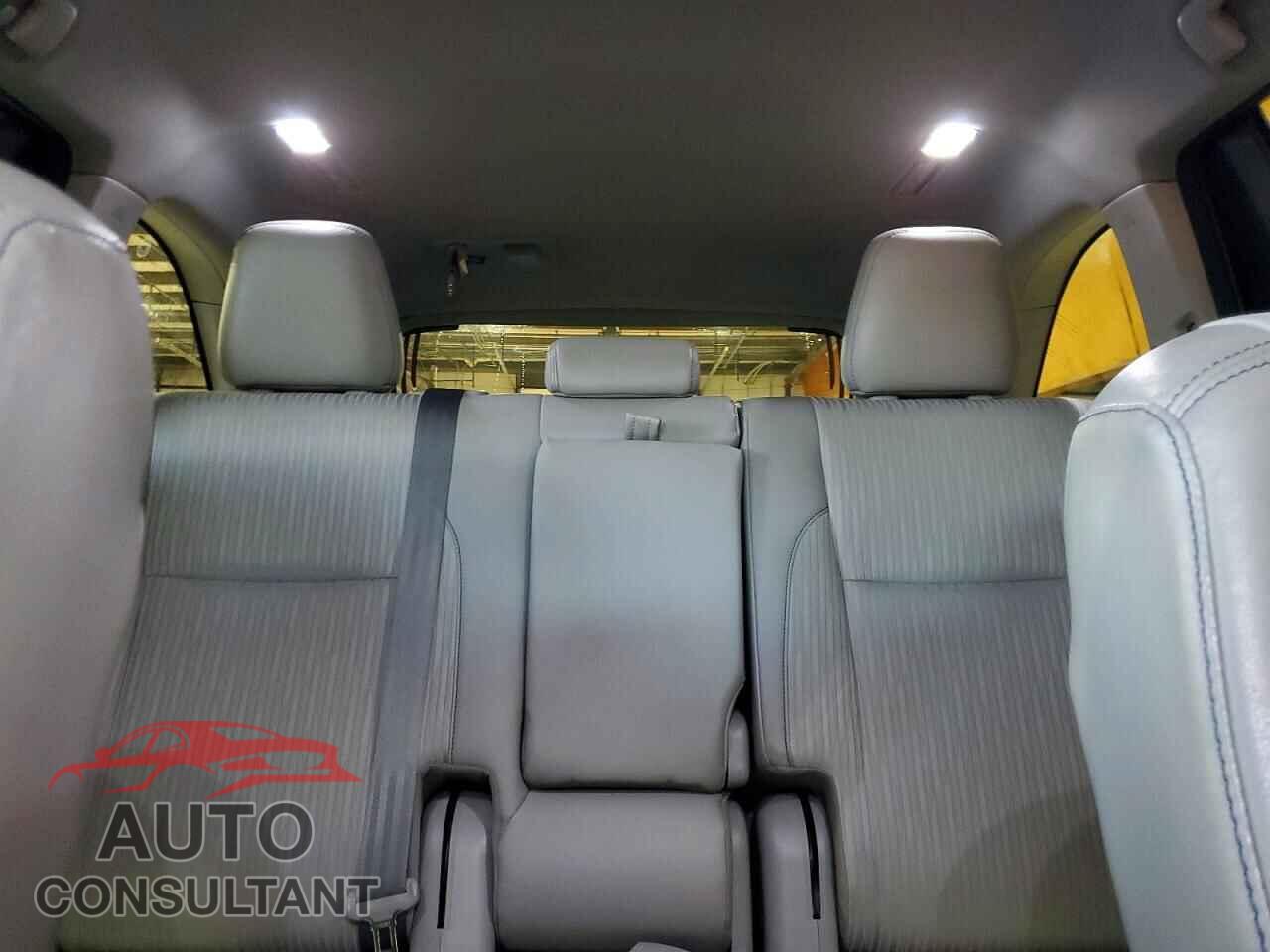 TOYOTA HIGHLANDER 2017 - 5TDBZRFH0HS358174