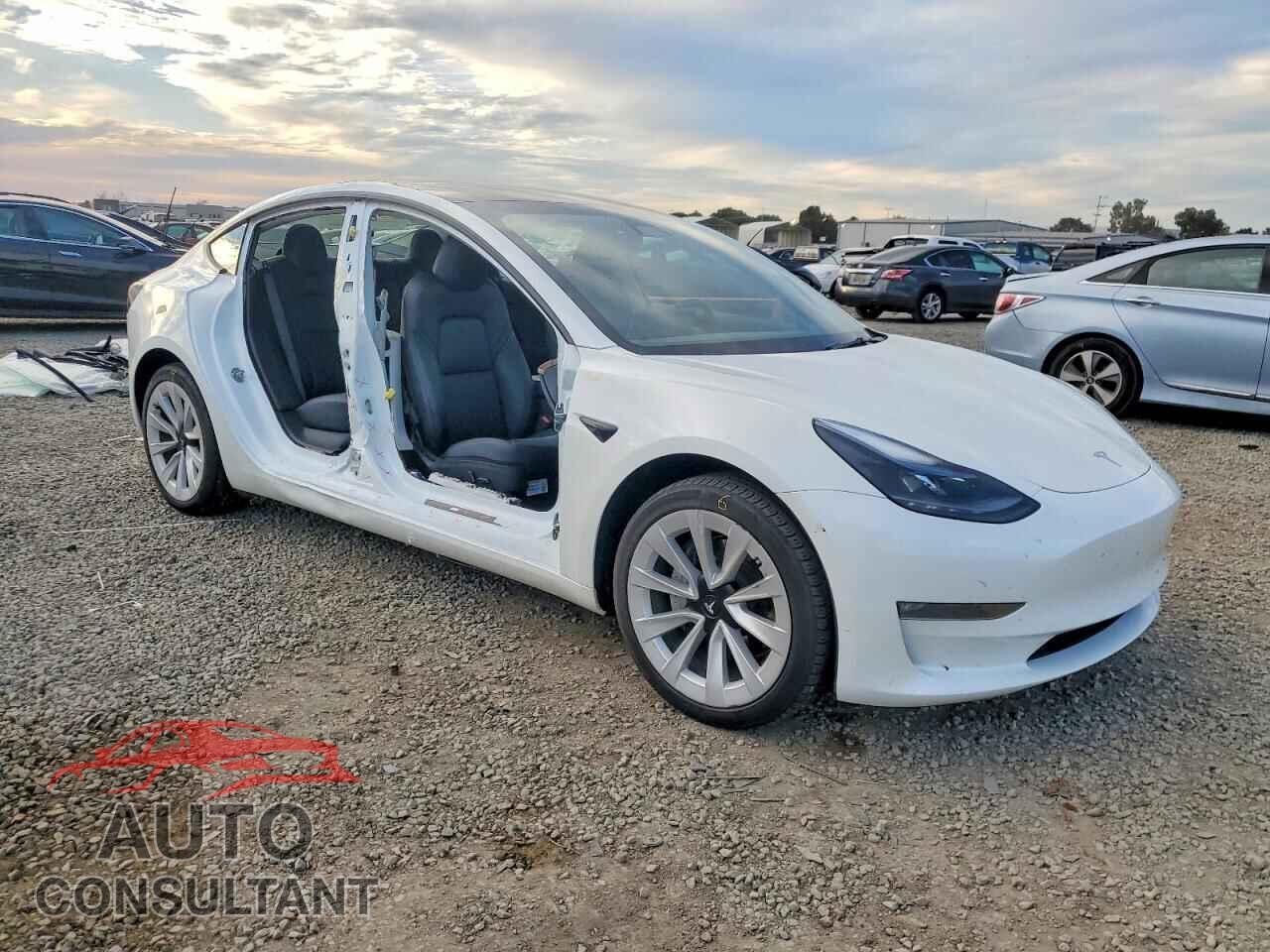 TESLA MODEL 3 2023 - 5YJ3E1EB4PF664800