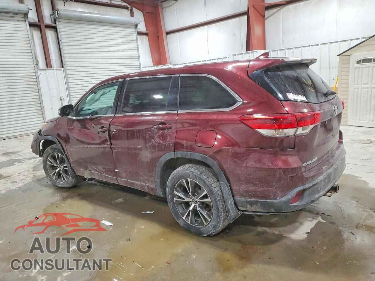 TOYOTA HIGHLANDER 2018 - 5TDBZRFH9JS888052