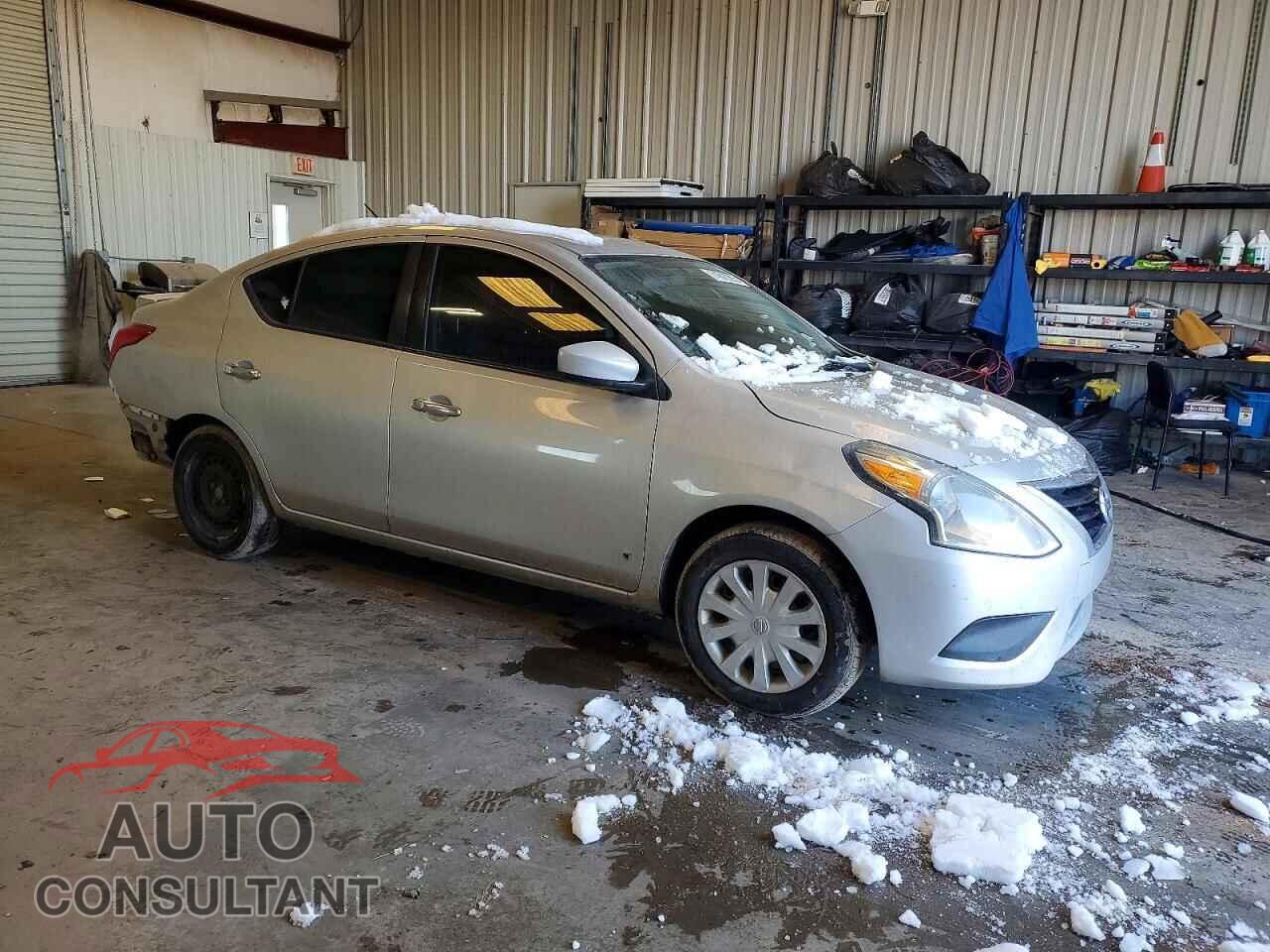 NISSAN VERSA 2019 - 3N1CN7AP7KL859212