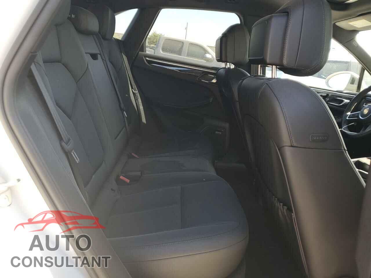 PORSCHE MACAN 2022 - WP1AA2A58NLB07759