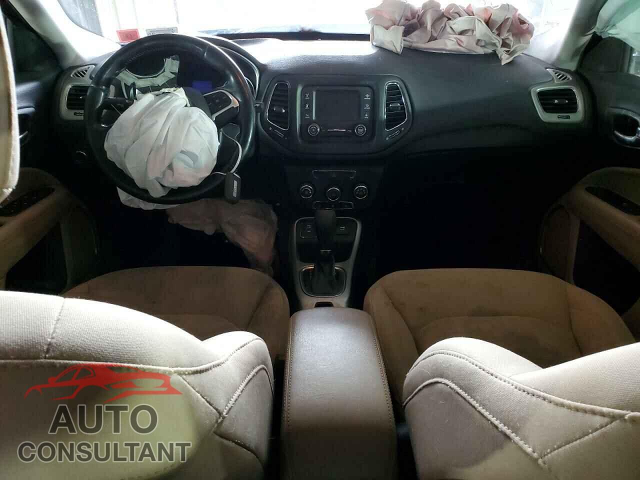 JEEP COMPASS 2018 - 3C4NJCAB5JT405604