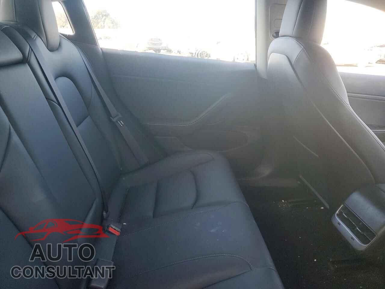 TESLA MODEL 3 2019 - 5YJ3E1EAXKF396500