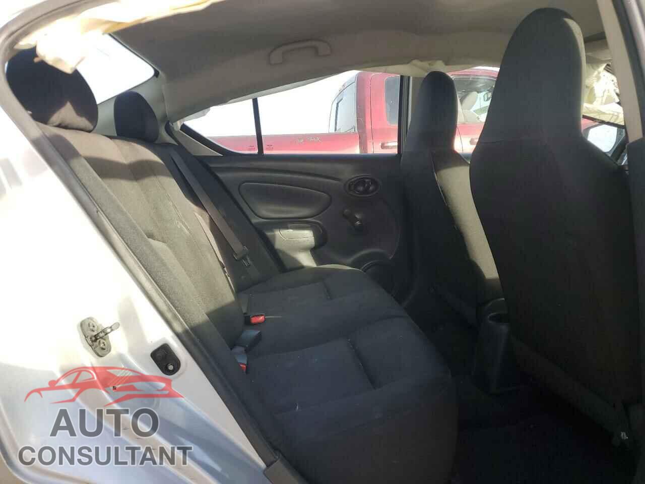 NISSAN VERSA 2017 - 3N1CN7AP2HL844366