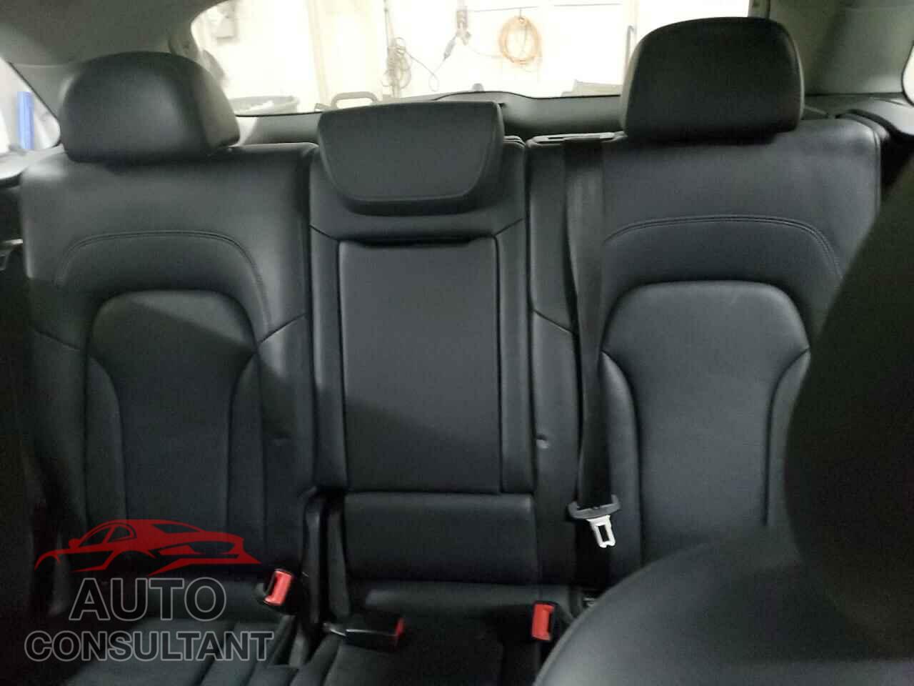 AUDI Q5 2017 - WA1C2AFP5HA011027