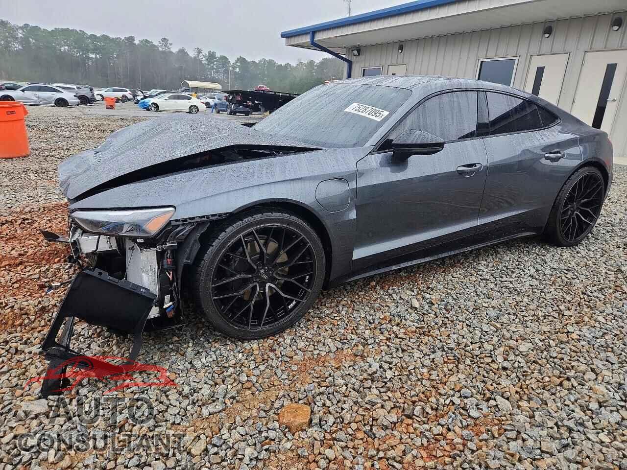 AUDI E-TRON GT 2024 - WAUEJBFW9R7000185