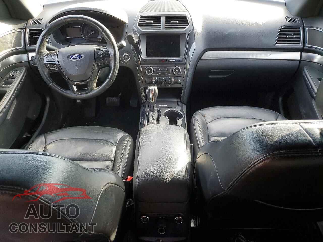FORD EXPLORER 2018 - 1FM5K8DH7JGB50240