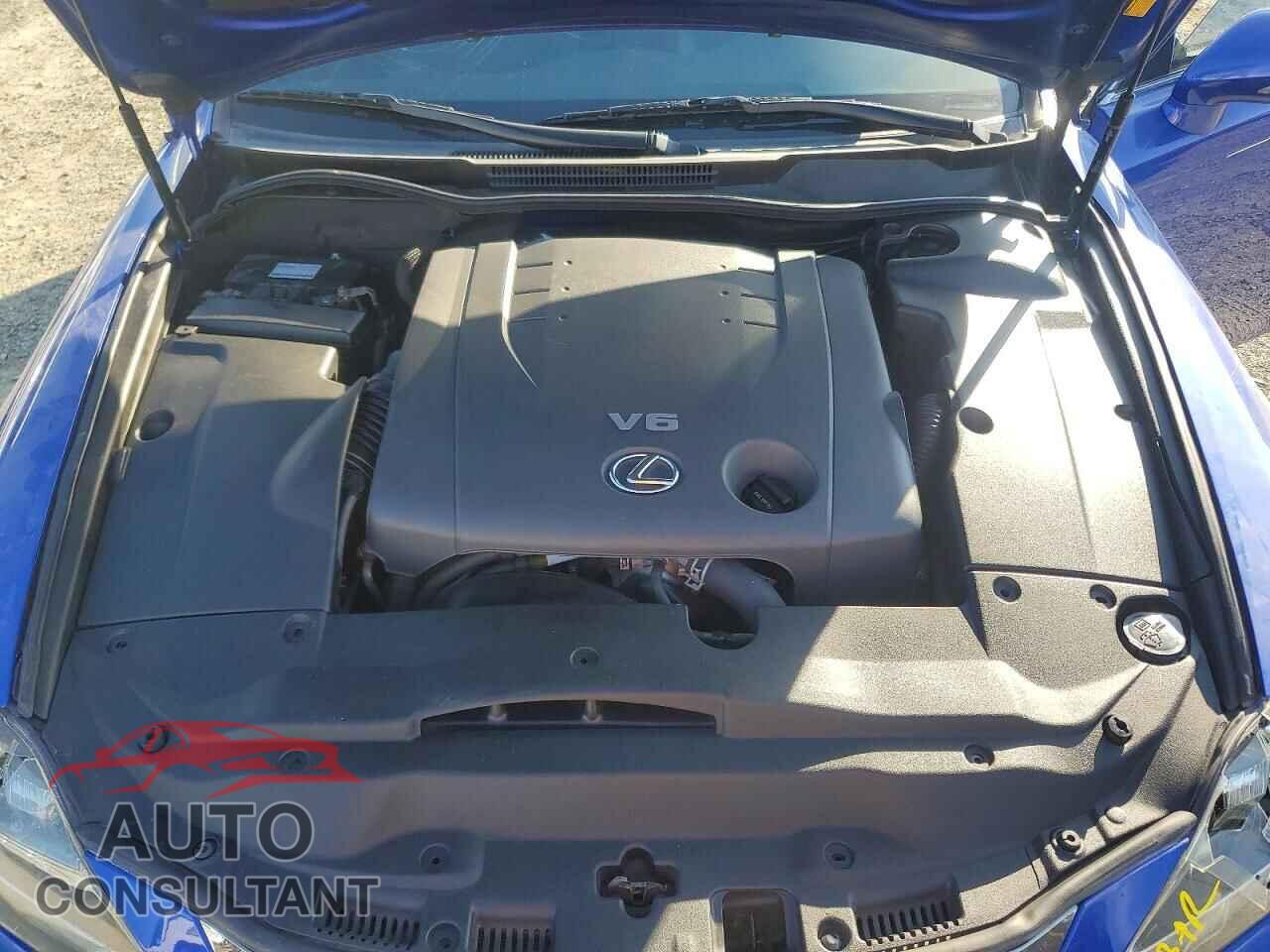 LEXUS IS 2012 - JTHBF5C25C5171110