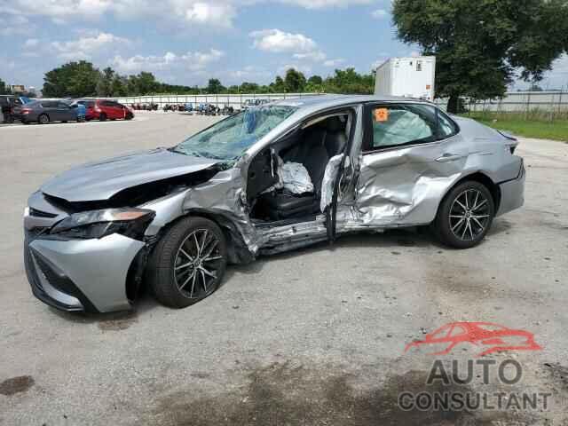 TOYOTA CAMRY 2022 - 4T1G11AK9NU004724