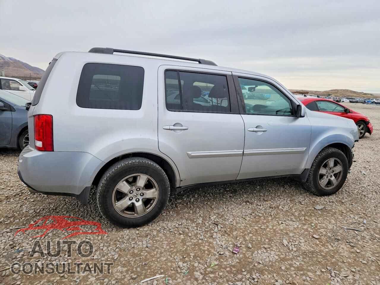 HONDA PILOT 2011 - 5FNYF4H61BB097697