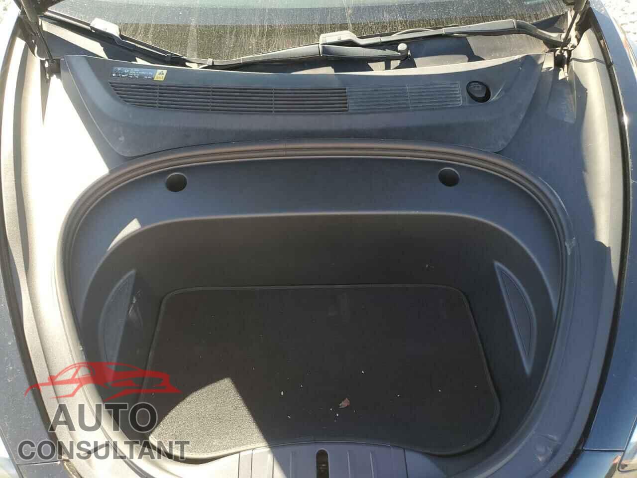 TESLA MODEL 3 2018 - 5YJ3E1EA8JF089275