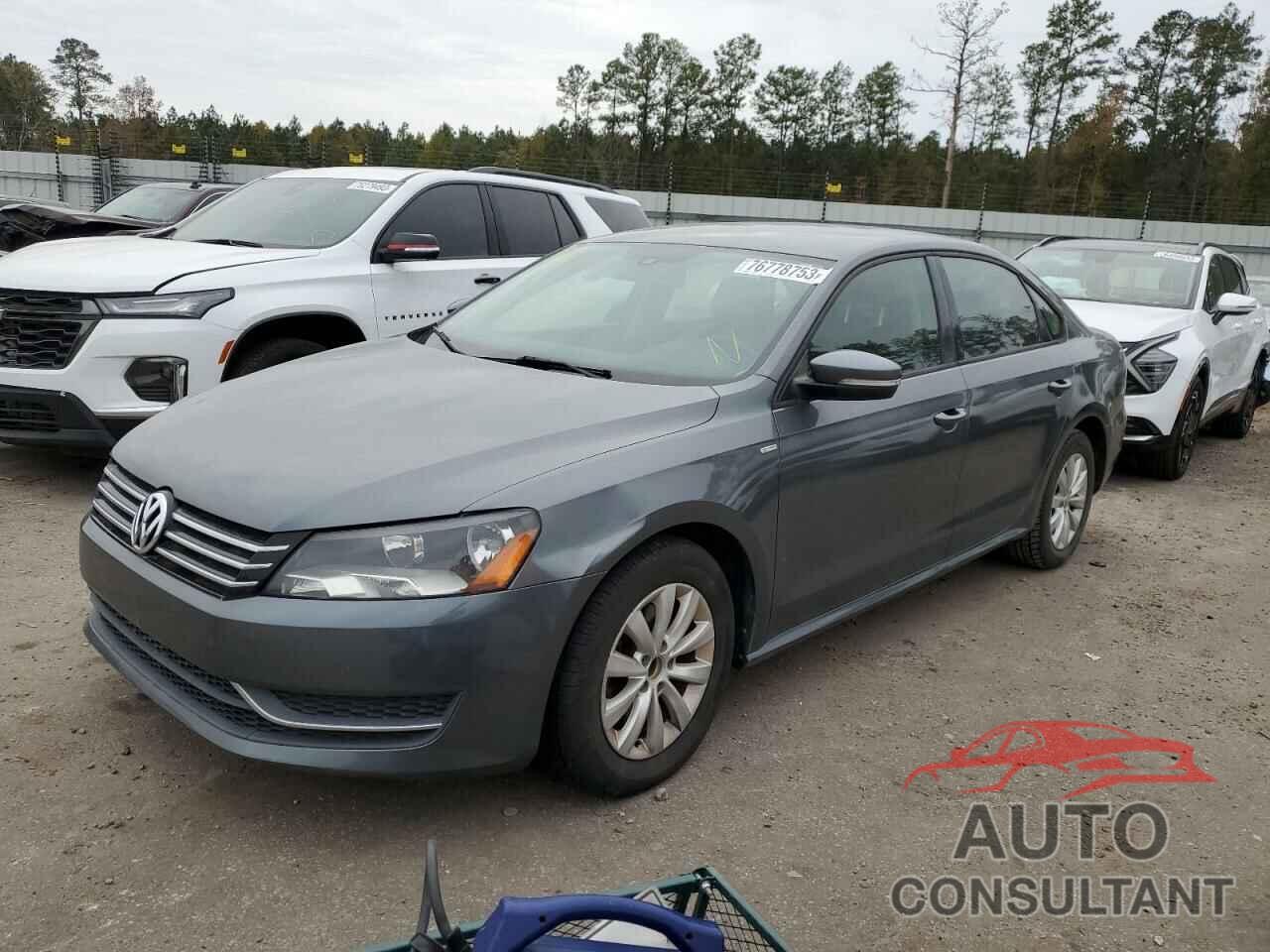 VOLKSWAGEN PASSAT 2015 - 1VWAT7A30FC045652