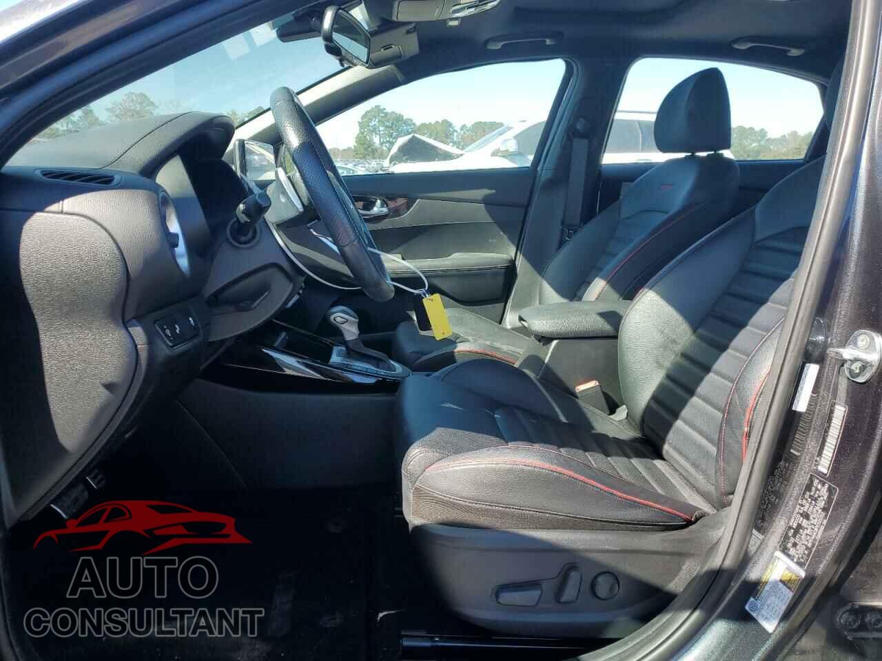 KIA FORTE 2023 - 3KPF44AC8PE533262