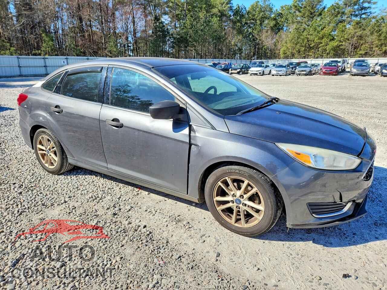 FORD FOCUS 2017 - 1FADP3E26HL241361