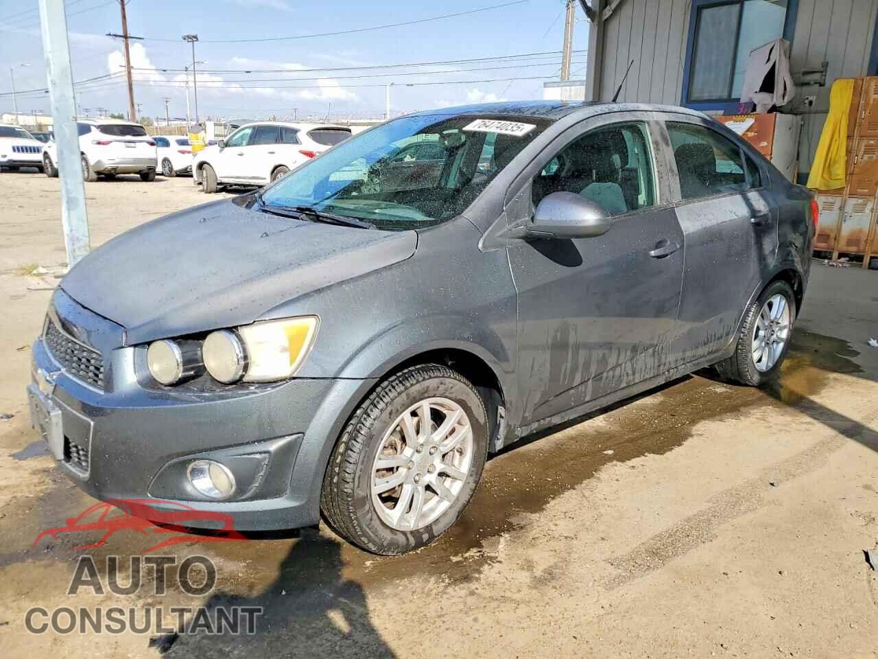 CHEVROLET SONIC 2012 - 1G1JC5SH3C4222663