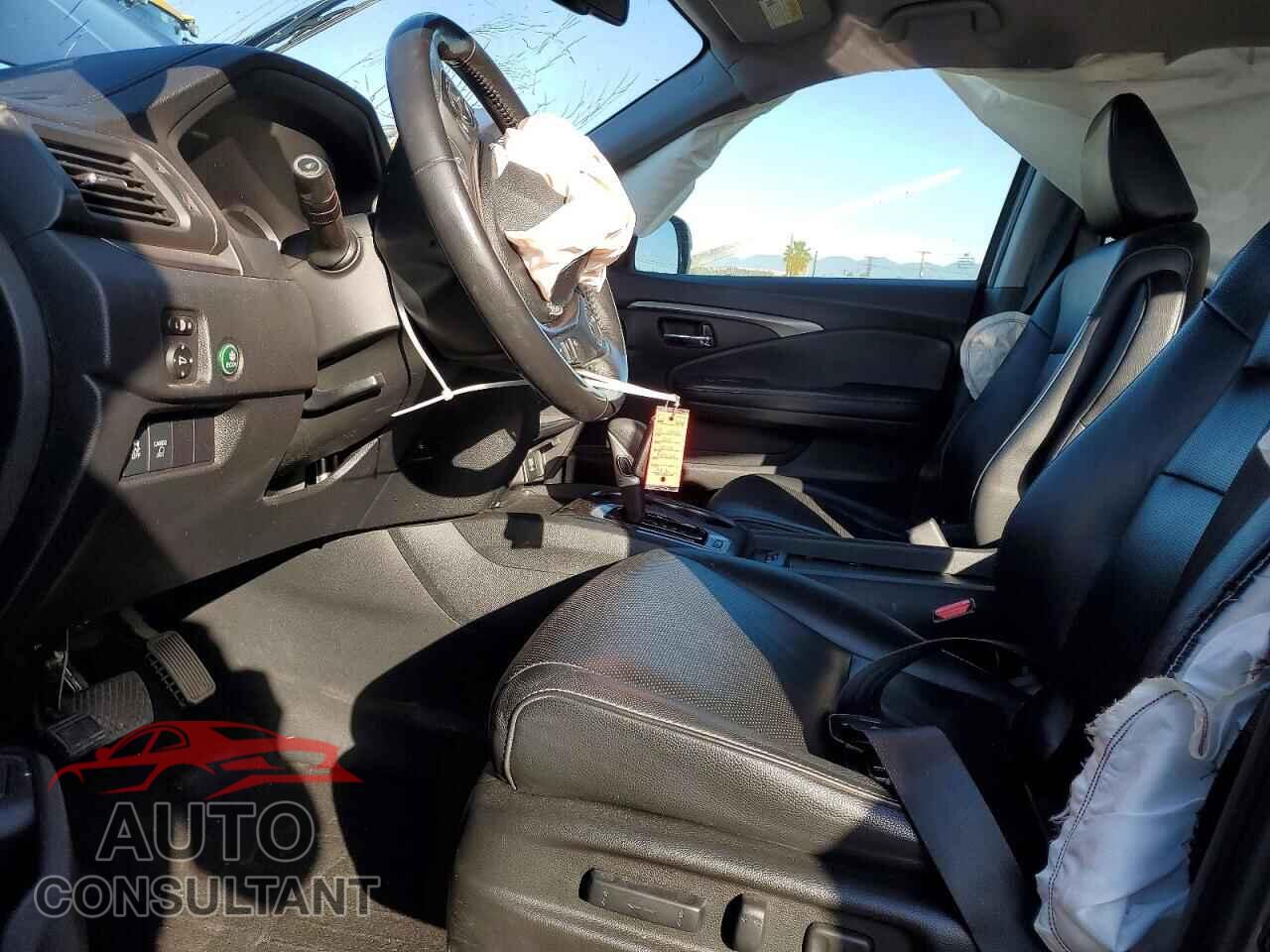 HONDA RIDGELINE 2018 - 5FPYK3F62JB005947