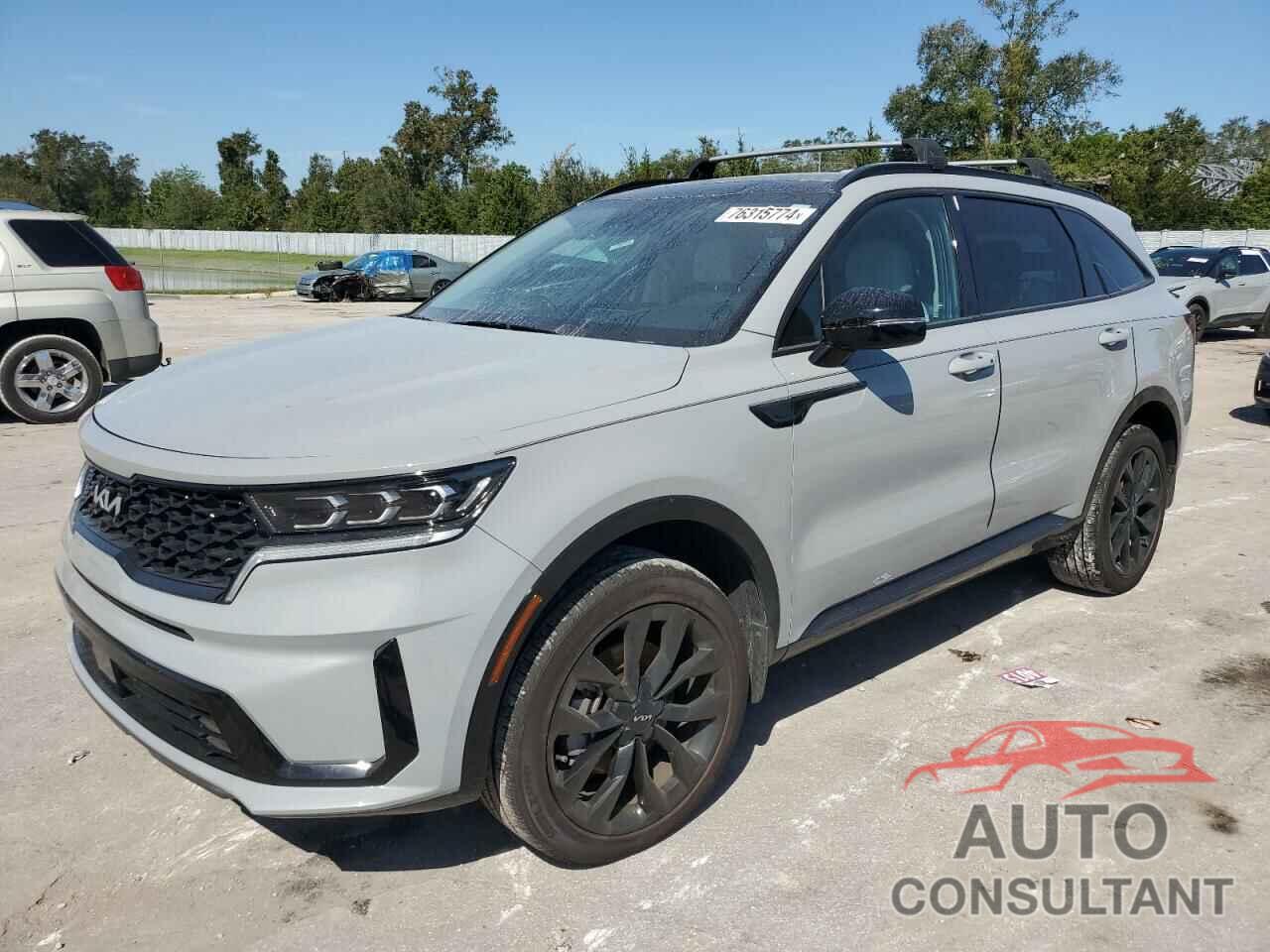 KIA SORENTO 2022 - 5XYRKDLF0NG121086