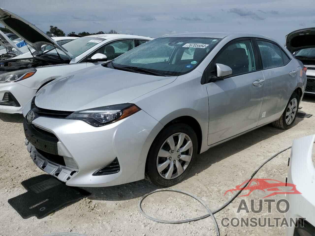 TOYOTA COROLLA 2018 - 5YFBURHE1JP739872