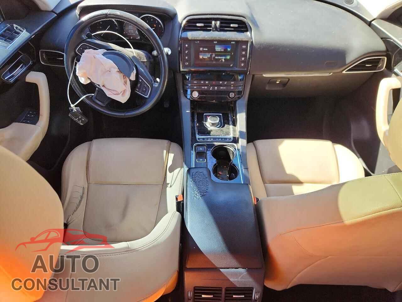 JAGUAR F-PACE 2017 - SADCJ2BV6HA071972