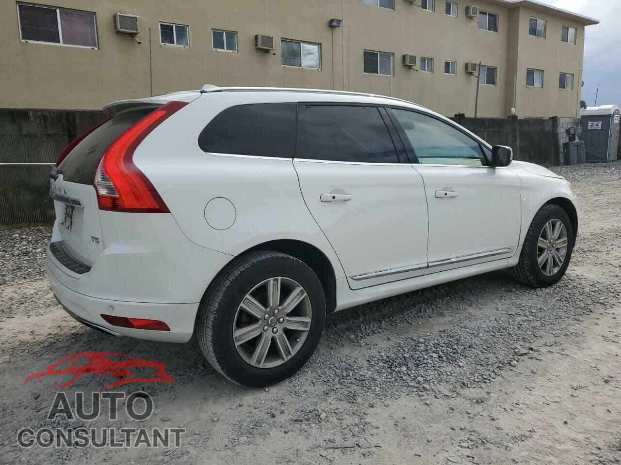 VOLVO XC60 2017 - YV440MDUXH2199366