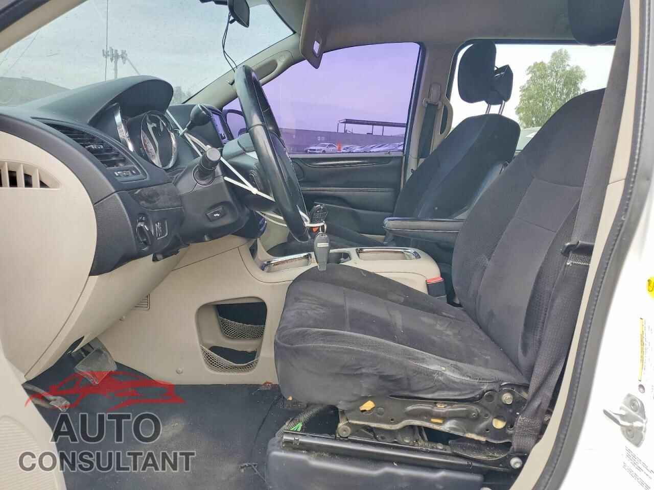 DODGE CARAVAN 2013 - 2C4RDGCG6DR820656