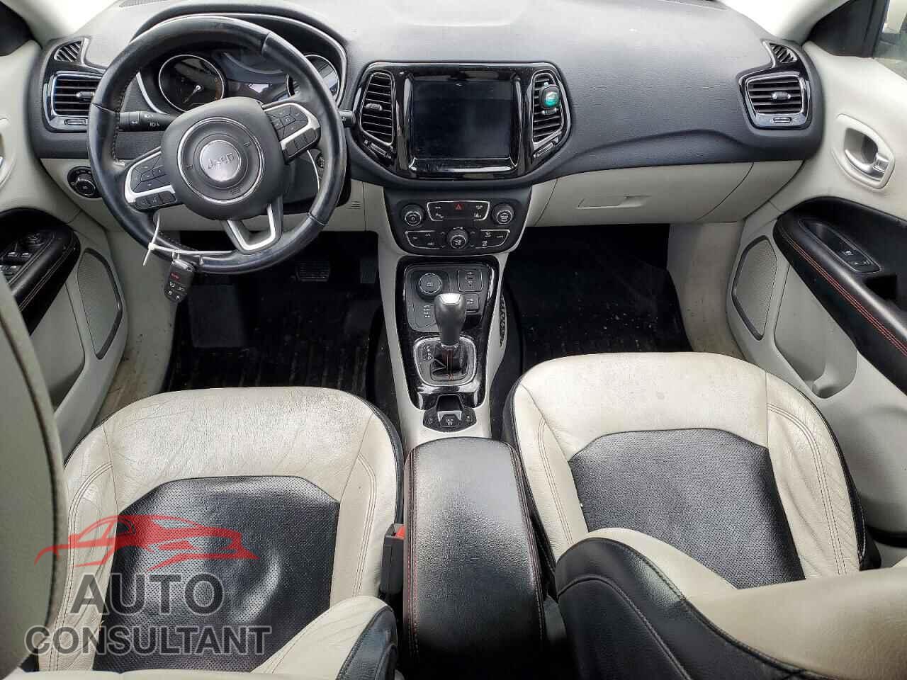 JEEP COMPASS 2017 - 3C4NJDCB7HT671896