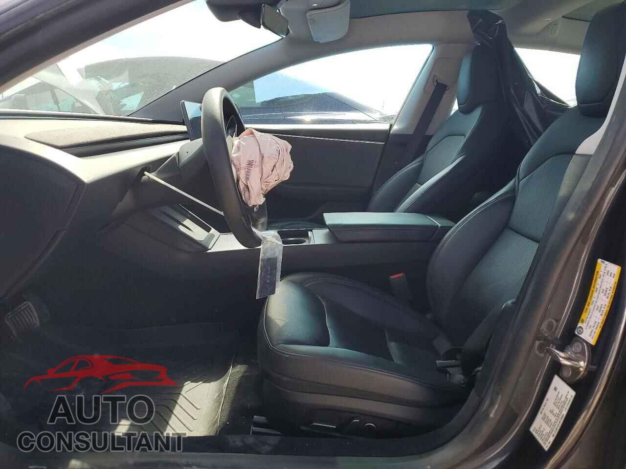 TESLA MODEL 3 2024 - 5YJ3E1EA1RF759633