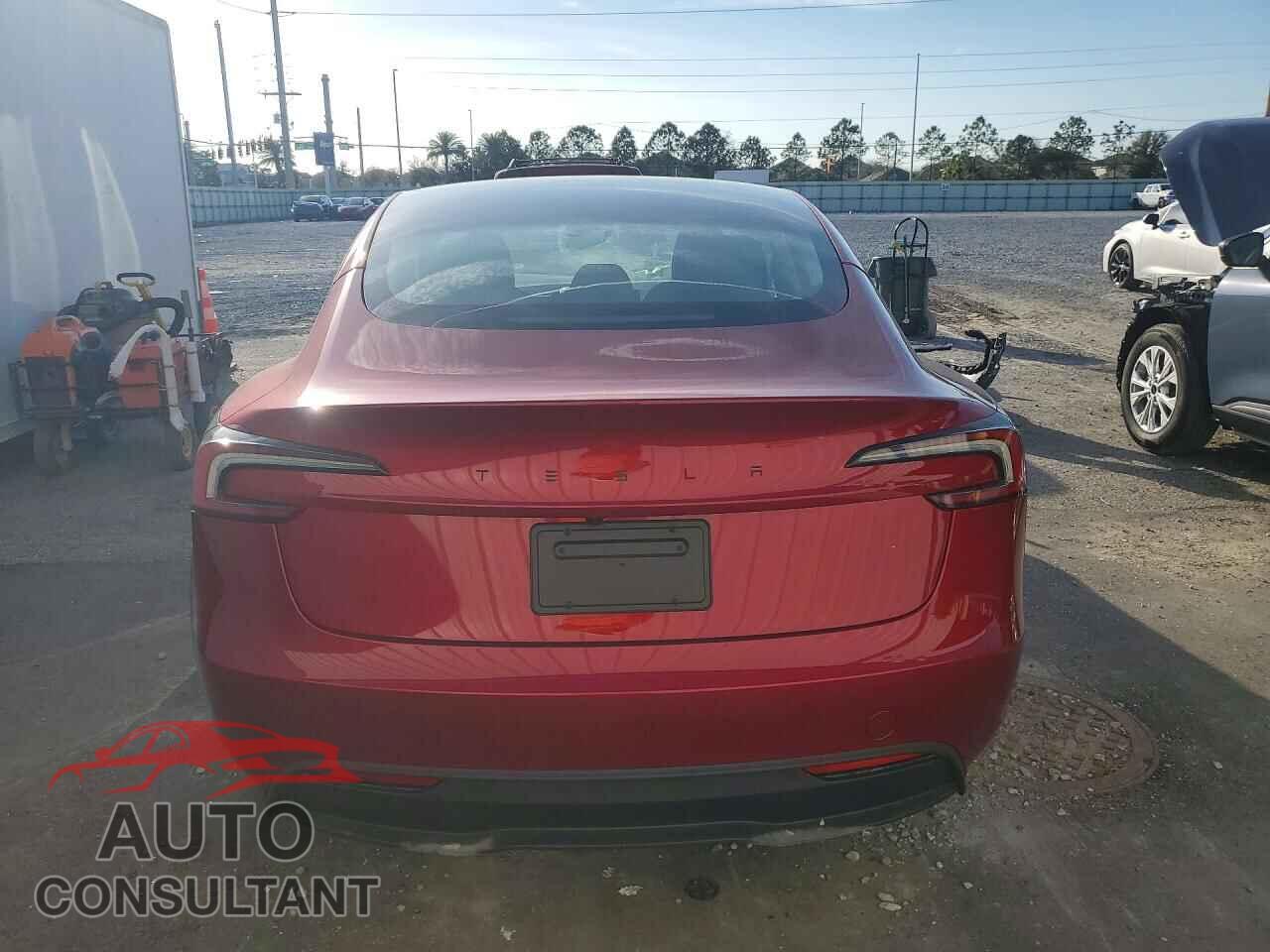 TESLA MODEL 3 2026 - 5YJ3E1EA0TF121333