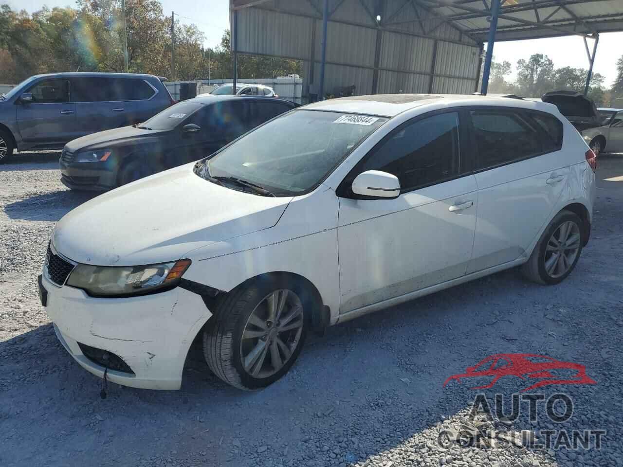 KIA FORTE 2013 - KNAFW5A39D5675110