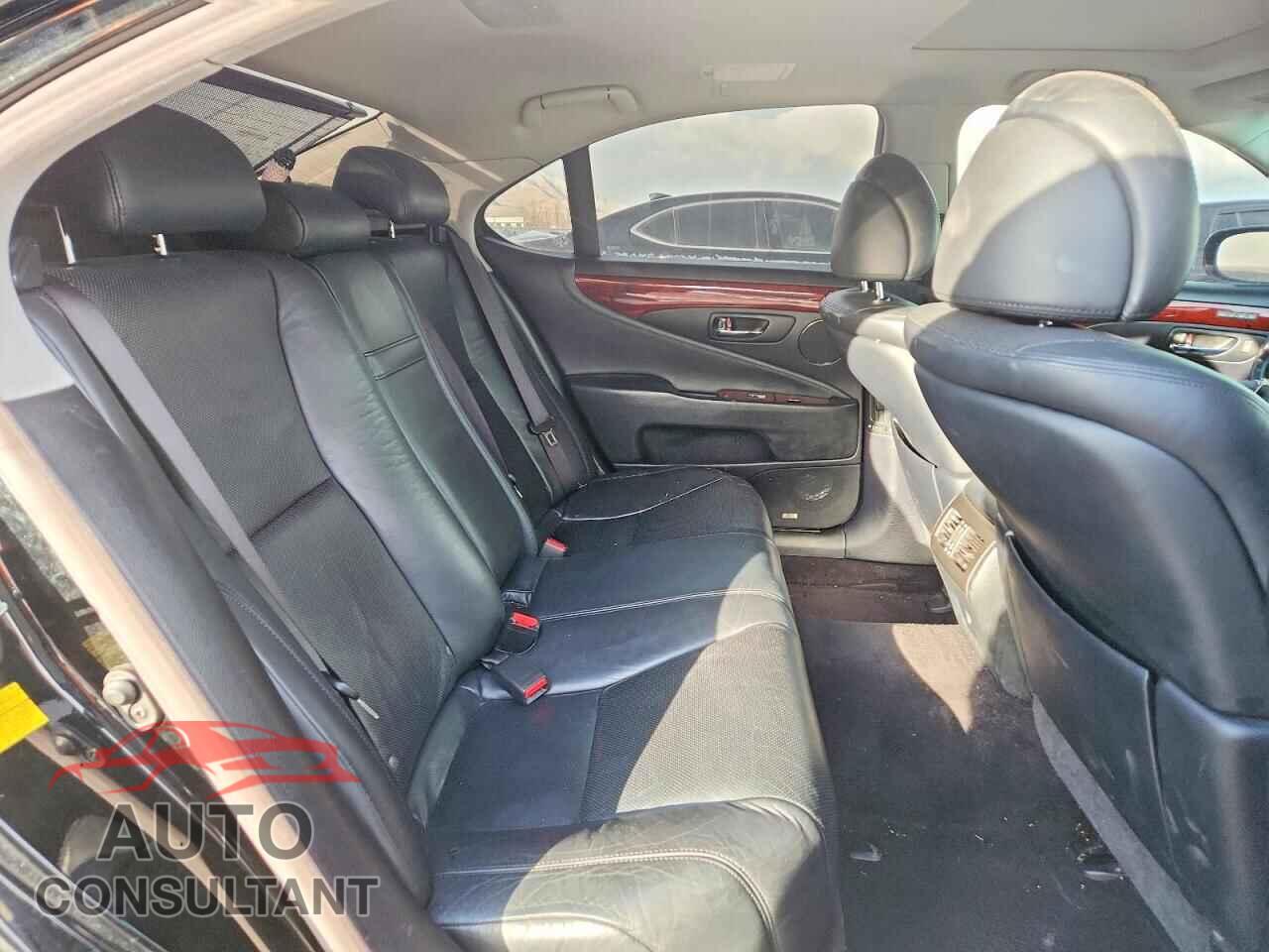 LEXUS LS 460 2011 - JTHCL5EF1B5010684