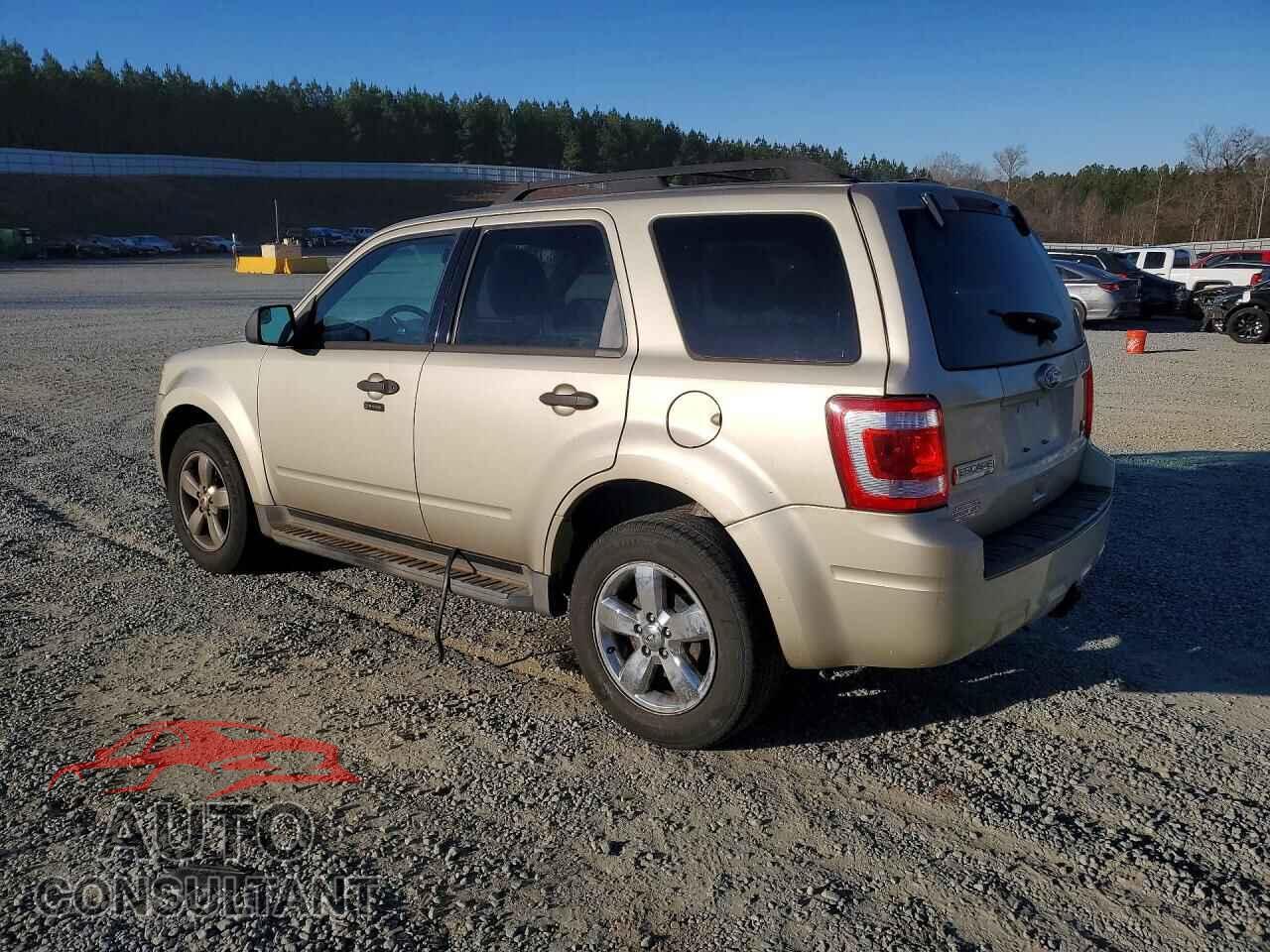 FORD ESCAPE 2010 - 1FMCU0DG7AKD38988